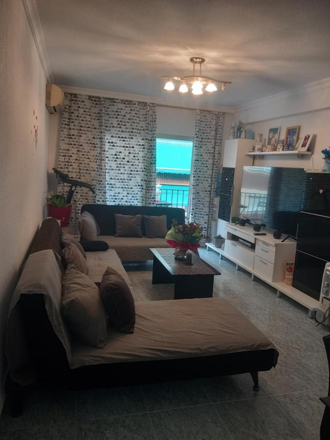 habitación pequeña en piso compartido con 2 adultos y 1 perrito Valência Exterior foto